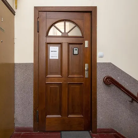 Apartamento Stylish Parkowa In By Renters