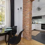 アパート Stylish Parkowa In By Renters *