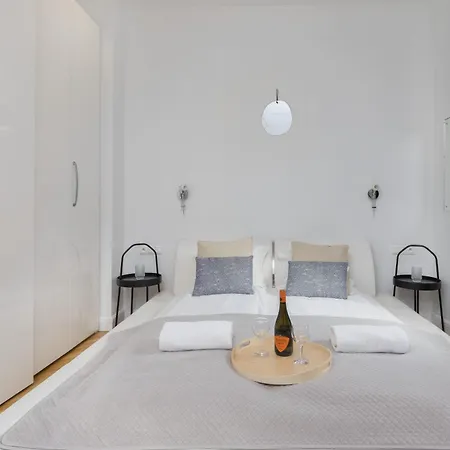 アパート Stylish Parkowa In By Renters *