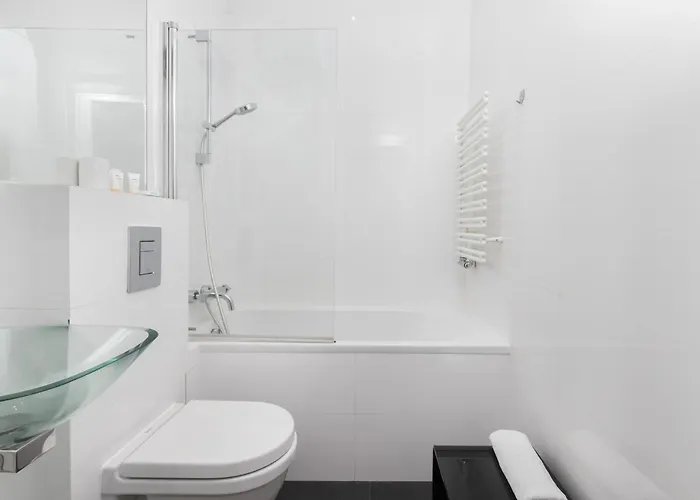 Stylish Parkowa In By Renters *