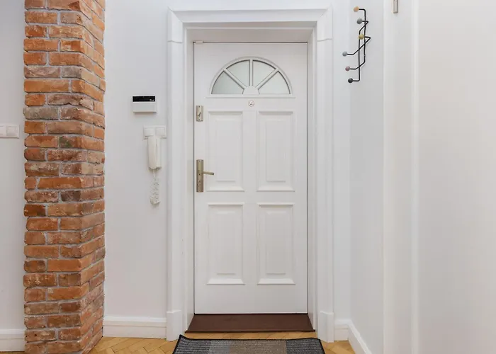 Stylish Parkowa In By Renters *